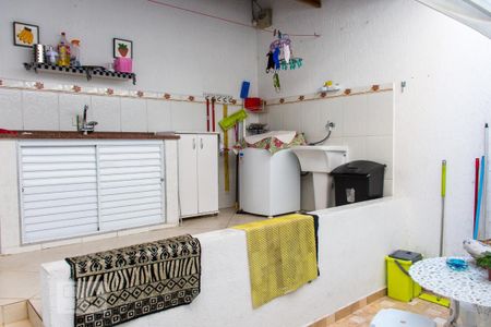 Casa à venda com 173m², 3 quartos e 2 vagasÁrea de Serviço