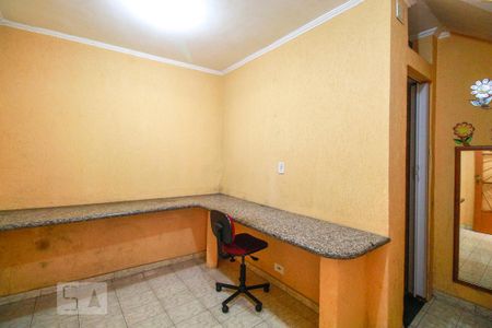 Casa para alugar com 140m², 2 quartos e 1 vaga Casa para alugar com 140m², 2 quartos e 1 vagaQuarto de serviço