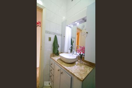 Casa para alugar com 140m², 2 quartos e 1 vaga Casa para alugar com 140m², 2 quartos e 1 vagaBanheiro