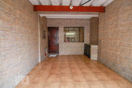 Casa para alugar com 140m², 2 quartos e 1 vaga Casa para alugar com 140m², 2 quartos e 1 vagaGaragem