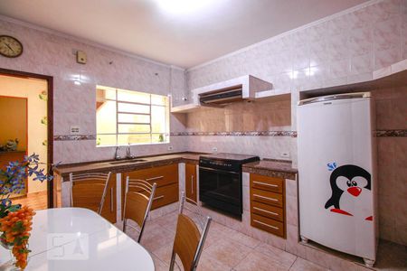 Cozinha de casa para alugar com 2 quartos, 140m² em Vila Prudente, São Paulo