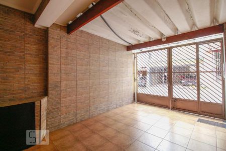 Casa para alugar com 140m², 2 quartos e 1 vaga Casa para alugar com 140m², 2 quartos e 1 vagaGaragem