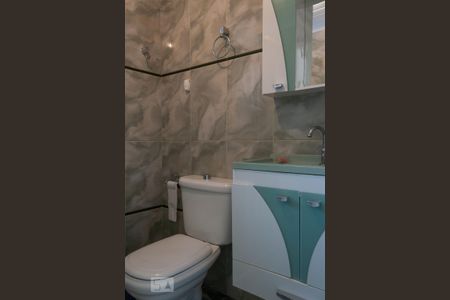 Apartamento para alugar com 55m², 2 quartos e sem vagaBanheiro