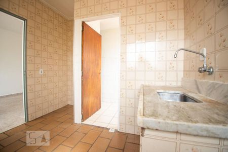 cozinha de apartamento para alugar com 2 quartos, 60m² em Jardim Aurelia, Campinas