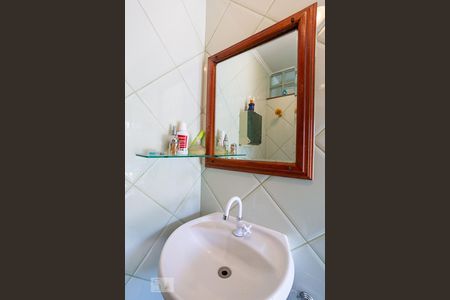 Casa à venda com 520m², 5 quartos e 5 vagasBanheiro da Área de Serviço