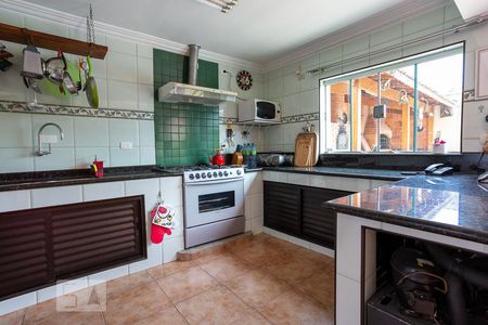 Casa à venda com 520m², 5 quartos e 5 vagasCozinha 2