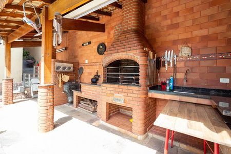 Casa à venda com 520m², 5 quartos e 5 vagasChurrasqueira