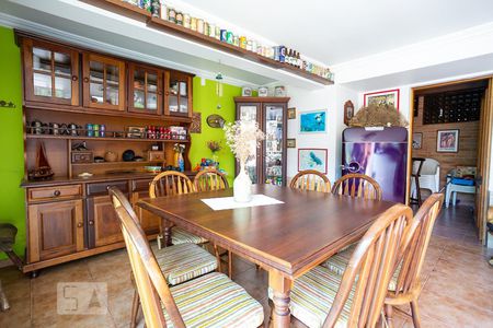 Casa à venda com 520m², 5 quartos e 5 vagasSala de Almoço