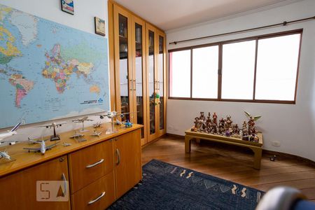 Casa à venda com 520m², 5 quartos e 5 vagasQuarto