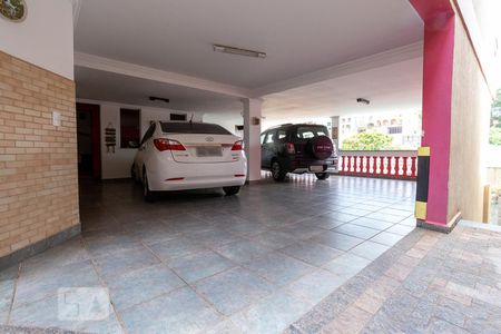 Casa à venda com 520m², 5 quartos e 5 vagasGaragem