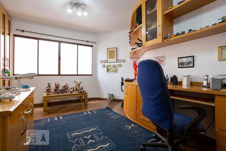 Casa à venda com 520m², 5 quartos e 5 vagasQuarto