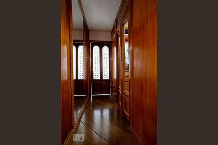 Casa à venda com 520m², 5 quartos e 5 vagasCloset da Suite Master