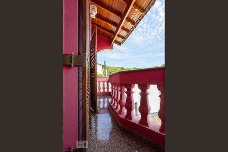 Casa à venda com 520m², 5 quartos e 5 vagasVaranda das Suítes 1 e 2