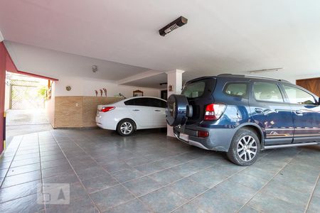 Casa à venda com 520m², 5 quartos e 5 vagasGaragem