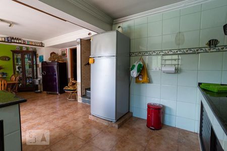 Casa à venda com 520m², 5 quartos e 5 vagasCozinha 2