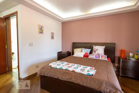 Casa à venda com 520m², 5 quartos e 5 vagasSuite Master