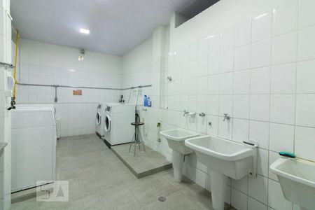 Apartamento para alugar com 41m², 1 quarto e 2 vagas Apartamento para alugar com 41m², 1 quarto e 2 vagasLavanderia