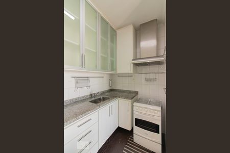Apartamento para alugar com 41m², 1 quarto e 2 vagas Apartamento para alugar com 41m², 1 quarto e 2 vagasCozinha