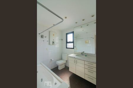 Apartamento para alugar com 41m², 1 quarto e 2 vagas Apartamento para alugar com 41m², 1 quarto e 2 vagasBanheiro