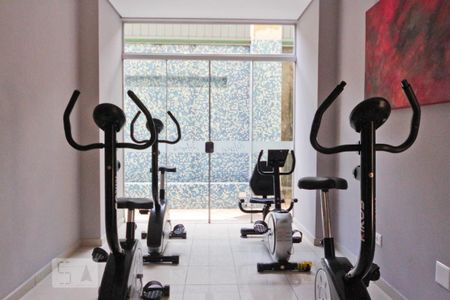 Apartamento para alugar com 70m², 2 quartos e 1 vagaÁrea comum - Academia