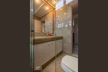 Apartamento à venda com 400m², 4 quartos e 5 vagasBanheiro Social 