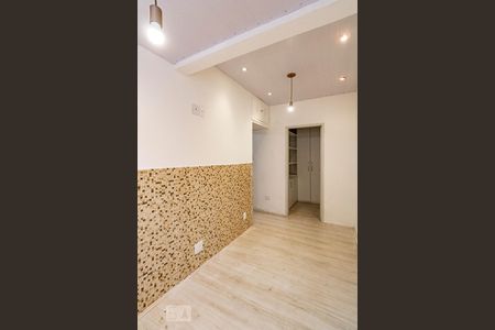 Casa para alugar com 100m², 2 quartos e 1 vagaQuarto