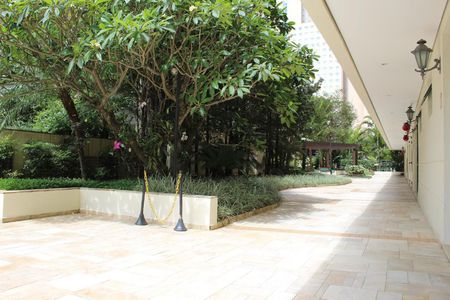 Apartamento para alugar com 80m², 2 quartos e 1 vagaÁrea comum - jardim