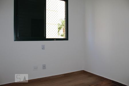 Quarto 2 de apartamento para alugar com 2 quartos, 80m² em Alphaville Industrial, Barueri