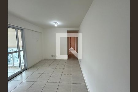 Corredor de apartamento para alugar com 3 quartos, 85m² em Cachambi, Rio de Janeiro