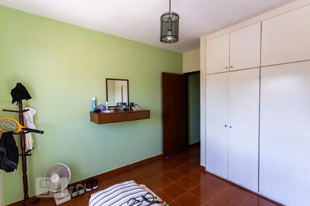 Casa à venda com 150m², 3 quartos e 2 vagasQuarto 2