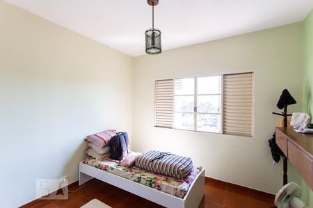 Casa à venda com 150m², 3 quartos e 2 vagasQuarto 2