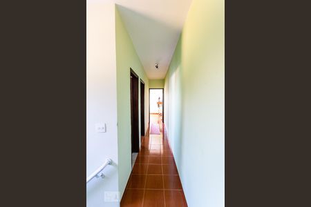 Casa à venda com 150m², 3 quartos e 2 vagasCorredor