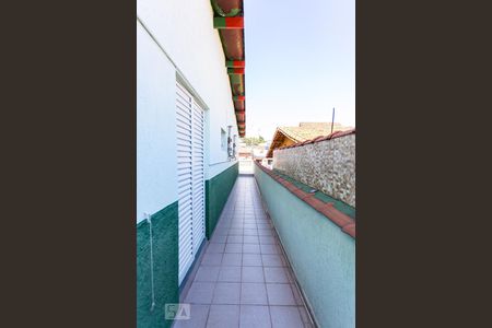 Casa à venda com 150m², 3 quartos e 2 vagasCorredor