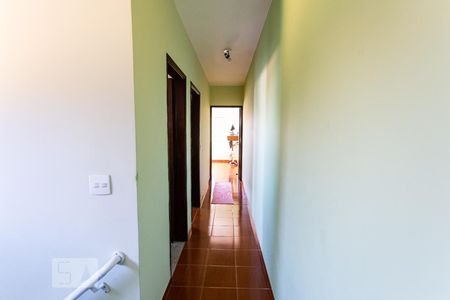 Casa à venda com 150m², 3 quartos e 2 vagasCorredor