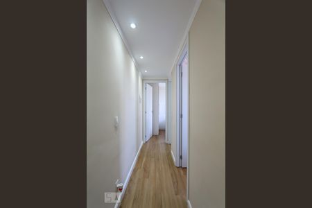 Corredor de apartamento à venda com 2 quartos, 42m² em Vila Andrade, São Paulo