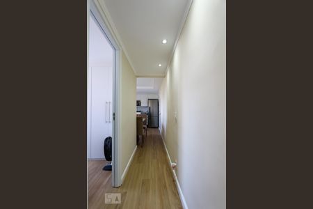 Corredor de apartamento à venda com 2 quartos, 42m² em Vila Andrade, São Paulo