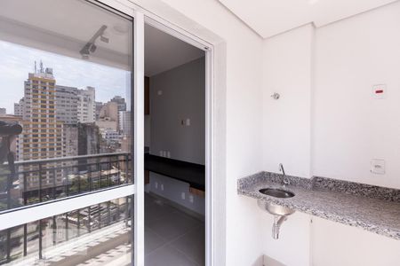 Varanda de kitnet/studio para alugar com 1 quarto, 25m² em Bela Vista, São Paulo
