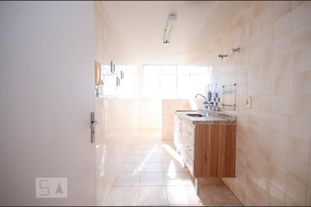 Apartamento à venda com 66m², 2 quartos e 1 vagaCozinha