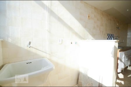 Apartamento à venda com 66m², 2 quartos e 1 vagaÁrea de Serviço