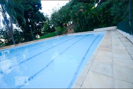 Apartamento à venda com 66m², 2 quartos e 1 vagaÁrea comum - Piscina