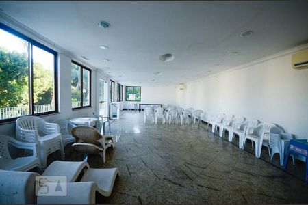 Apartamento à venda com 66m², 2 quartos e 1 vagaSalão de Festas