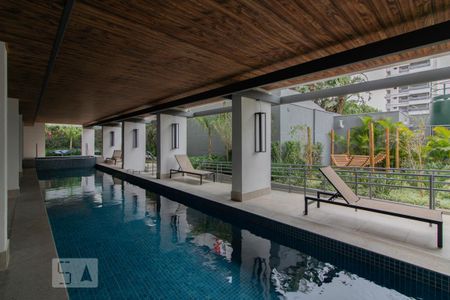 Studio para alugar com 27m², 1 quarto e sem vaga Studio para alugar com 27m², 1 quarto e sem vagaÁrea comum - Piscina