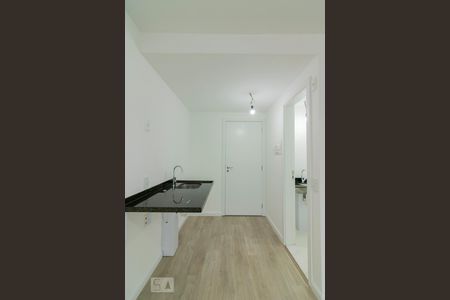 Cozinha de kitnet/studio para alugar com 1 quarto, 27m² em Indianópolis, São Paulo