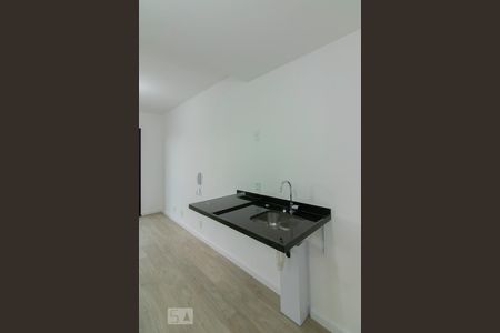 Cozinha de kitnet/studio para alugar com 1 quarto, 27m² em Indianópolis, São Paulo