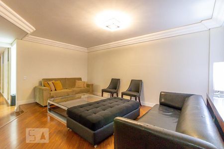 Sala 1 de apartamento para alugar com 3 quartos, 290m² em Água Verde, Curitiba