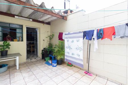 Casa à venda com 150m², 3 quartos e 2 vagasChurrasqueira