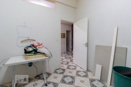 Casa à venda com 150m², 3 quartos e 2 vagasQuarto de Serviço