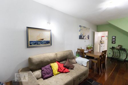 Sala de casa à venda com 3 quartos, 150m² em Vila Cruz das Almas, São Paulo