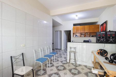 Casa à venda com 150m², 3 quartos e 2 vagasCozinha