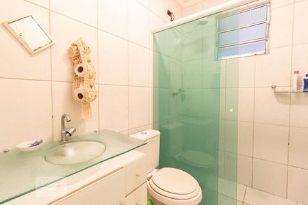 Casa à venda com 150m², 3 quartos e 2 vagasBanheiro